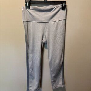 Gap Fit Capris - S